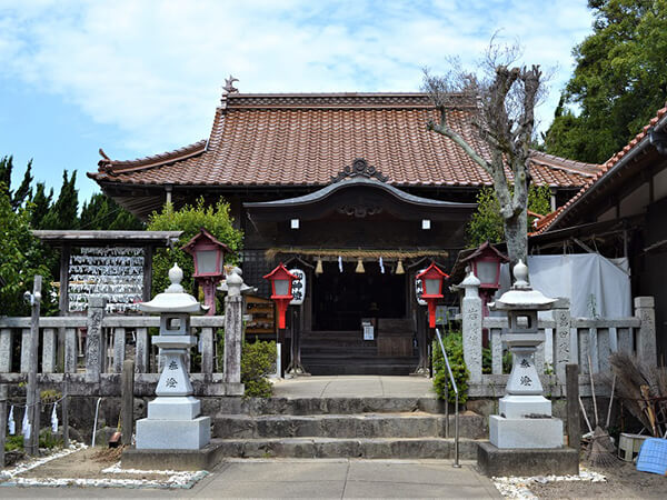 津田八幡宮